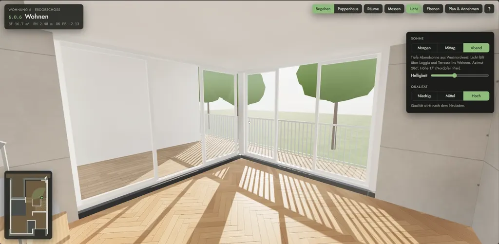 Wohnraum 6.0.6 im Abendlicht mit tiefen Sonnenschatten auf dem Parkett